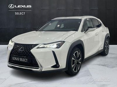 Bianco Usata 2020 Lexus UX 250h Executive Line SUV | 20.700 € (Buon prezzo)