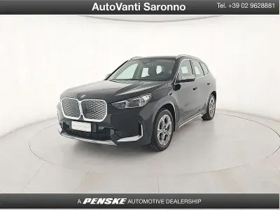 Begagnad BMW iX1