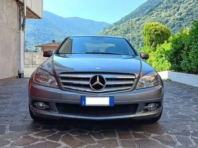 Usata Mercedes C220 Executive 170 CV (125 kW) 2010 Grigio Berlina