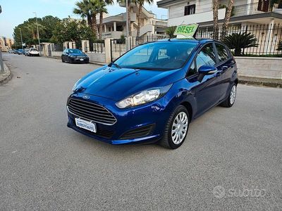Occasion Ford Fiesta Business Edition 75 ch (55 kW) 2015 Bleue Citadine