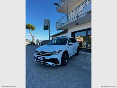 Usata VW Tiguan R-line 200 CV (147 kW) 2022 Bianco SUV