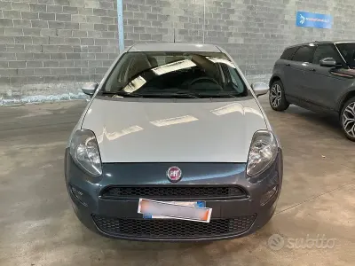 Usata Fiat Punto Street 75 CV (55 kW) 2015 Grigio Utilitaria