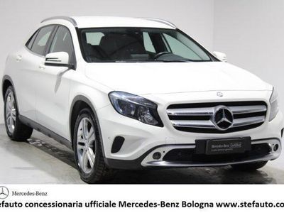 Mercedes GLA220