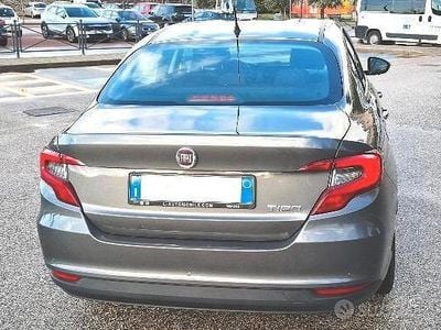Usata Fiat Tipo Easy 120 CV (88 kW) 2019 Grigio Berlina
