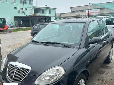 Usata Lancia Ypsilon 69 CV (50 kW) 2005 Nero Utilitaria