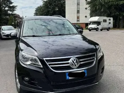Usata VW Tiguan Trendline 140 CV (102 kW) 2010 Nero SUV