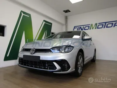 Usata VW Polo R-line 116 CV (85 kW) 2024 Argento Berlina