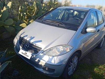 Usata Mercedes A180 Elegance 109 CV (80 kW) 2005 Grigio Monovolume