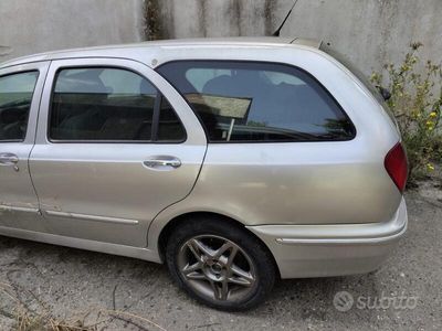 Lancia Lybra