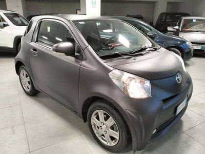 Toyota iQ