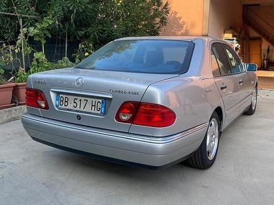 Usata Mercedes E250 150 CV (110 kW) 1998 Station wagon
