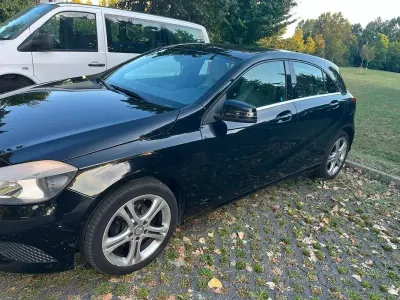Usata Mercedes A180 Executive 109 CV (80 kW) 2013 Nero Utilitaria