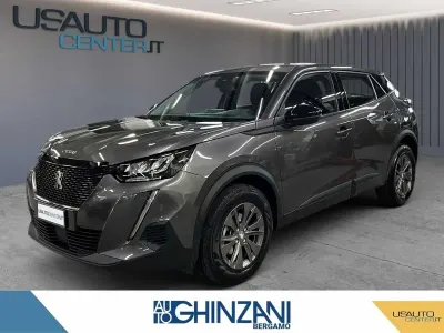 Usado Peugeot 2008 Active 110 HP (80 kW) 2022 Cinzento SUV