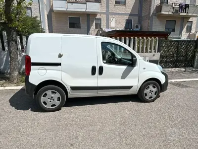Usata Fiat Fiorino 77 CV (56 kW) 2019 Bianco Monovolume