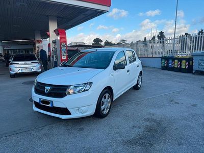 Usata Dacia Sandero Ambiance 75 CV (55 kW) 2015 Bianco Berlina
