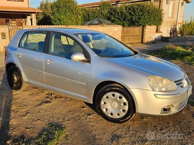 VW Golf V