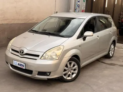 Usata Toyota Corolla Verso Sol 136 CV (100 kW) 2006 Argento Monovolume
