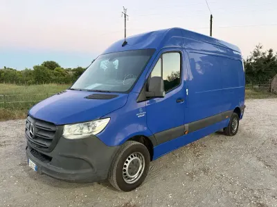 Usata Mercedes Sprinter 114 CV (83 kW) 2019 Blu/azzurro Furgone