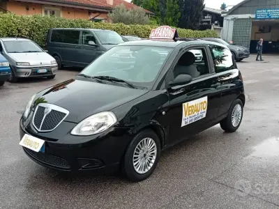 Usata Lancia Ypsilon 60 CV (44 kW) 2009 Nero Utilitaria