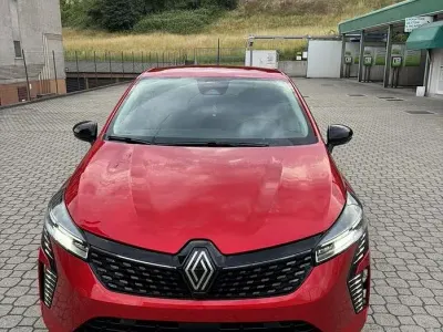 Usata Renault Clio V 101 CV (74 kW) 2024 Rosso Berlina