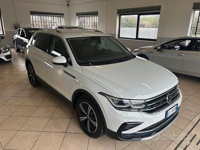 Usata VW Tiguan Elegance 150 CV (110 kW) 2021 Bianco SUV