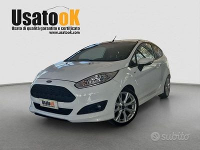 Usata Ford Fiesta ST-Line 101 CV (74 kW) 2017 Bianco Berlina