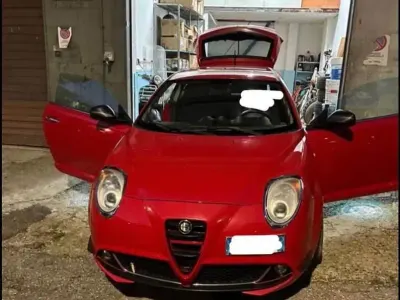 Usata Alfa Romeo MiTo 90 CV (66 kW) 2009 Rosso Utilitaria