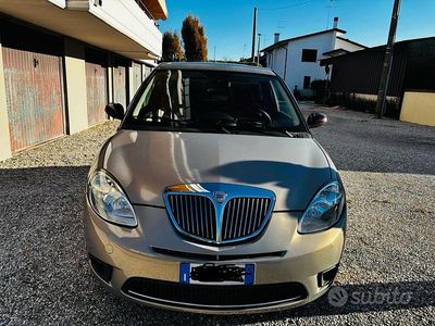 Usata Lancia Ypsilon 95 CV (69 kW) 2013 Utilitaria