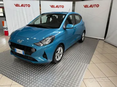 Usata Hyundai i10 67 CV (49 kW) 2020 Blu Utilitaria
