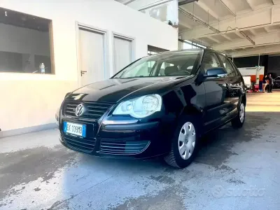 Usata VW Polo Comfortline 69 CV (50 kW) 2011 Nero Utilitaria