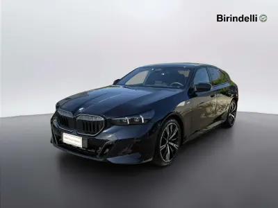 Occasion BMW 520 M Sport 197 ch (144 kW) 2024 Gris Berline