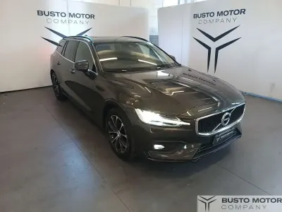 Usata Volvo V60 Business Edition 197 CV (144 kW) 2022 Grigio Station wagon