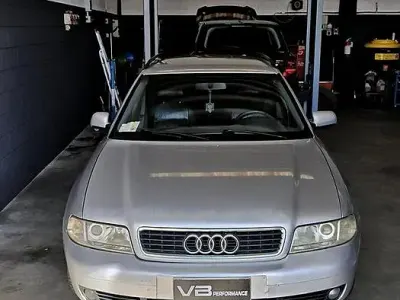 Usata Audi A4 116 CV (85 kW) 2001 Grigio Station wagon