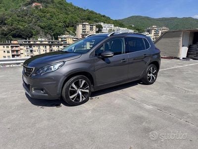 Usata Peugeot 2008 Allure 99 CV (72 kW) 2016 Grigio SUV