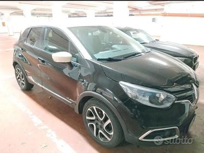 Usata Renault Captur 90 CV (66 kW) 2015 Nero SUV