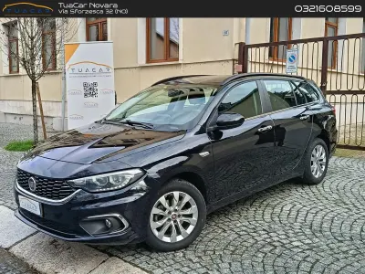 Occasion Fiat Tipo Lounge 120 ch (88 kW) 2020 Noir Break
