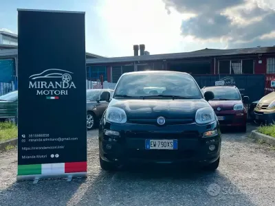 Begagnad Fiat Panda Lounge 69 HK (50 kW) 2014 Svart Halvkombi