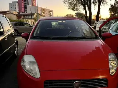 Usata Fiat Grande Punto Dynamic 77 CV (56 kW) 2009 Utilitaria