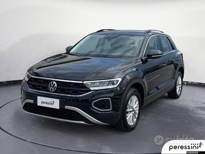Usata VW T-Roc Life 116 CV (85 kW) 2024 Nero SUV