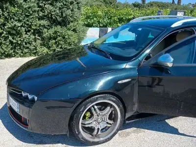 Usata Alfa Romeo 159 150 CV (110 kW) 2007 Verde Station wagon