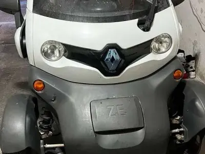 Usata Renault Twizy Technic 80 kW (109 CV) 2013 Bianco Utilitaria