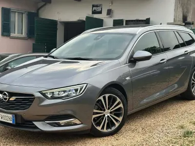Usata Opel Insignia Cosmo 136 CV (100 kW) 2019 Grigio Station wagon