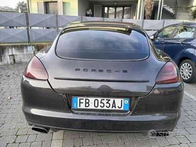 Usata Porsche Panamera 250 CV (183 kW) 2011 Nero Utilitaria