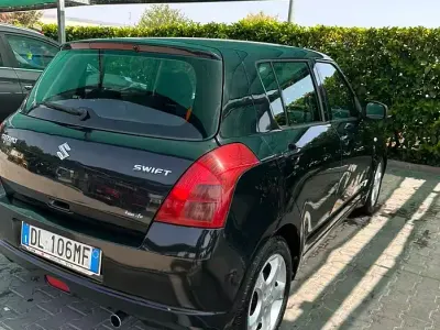 Usata Suzuki Swift 69 CV (50 kW) 2007 Nero Utilitaria