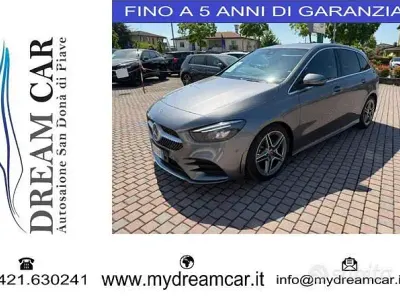 Begagnad Mercedes A180 AMG Line Premium 116 HK (85 kW) 2022 Grå Minibuss