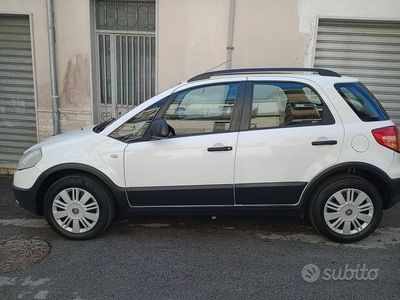 Usata Fiat Sedici 135 CV (99 kW) 2014 Bianco SUV