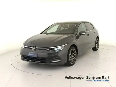 Usata VW Golf VIII Style 116 CV (85 kW) 2022 Grigio Berlina