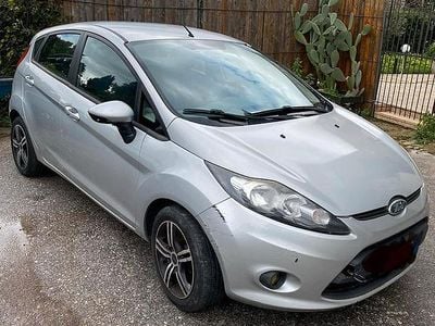 Usata Ford Fiesta 2009 Grigio Berlina