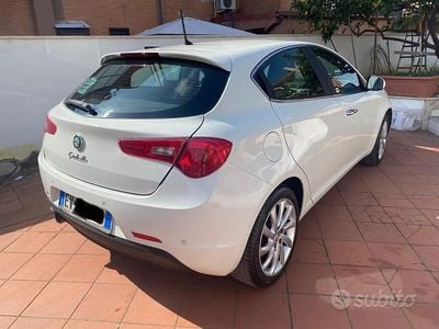 Usata Alfa Romeo Giulietta 120 CV (88 kW) 2014 Bianco Utilitaria