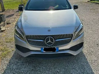 Usata Mercedes A200 Premium 136 CV (100 kW) 2017 Utilitaria